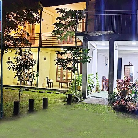 Dream Day Leisure Homes Sigirîya Extérieur photo
